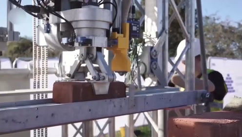 建筑自動化浪潮 砌磚機器人、Jayco起重機與創新機械傳動盤點